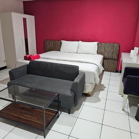 Mega Stay Near Mall Kelapa Gading Yakarta Exterior foto